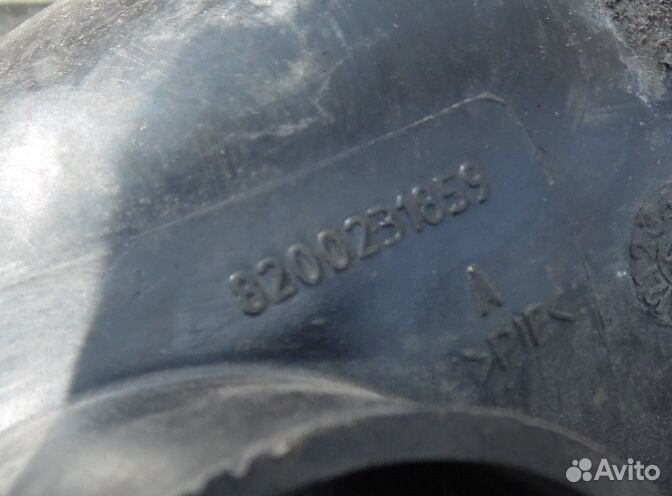 Патрубок резонатора Рено Меган Сценик 2