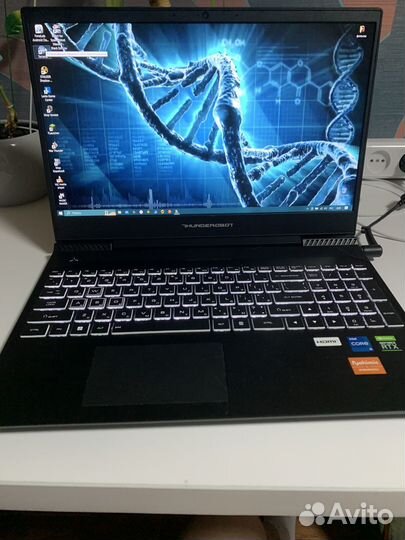 Продам игровой ноутбук Thunderobot