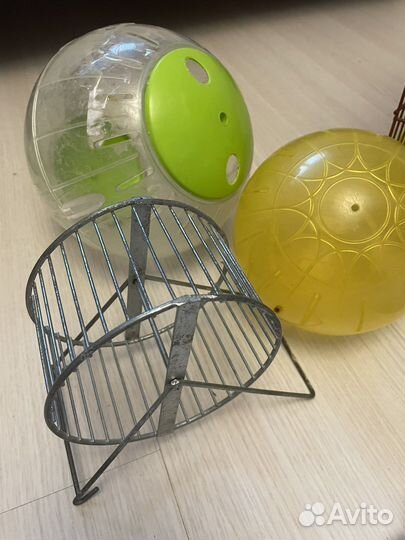 Клетка с принадлежностями для хомяка