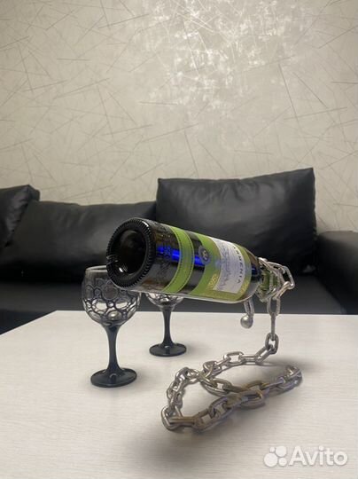 Подставка для вина. Аксессуар в стиле лофт