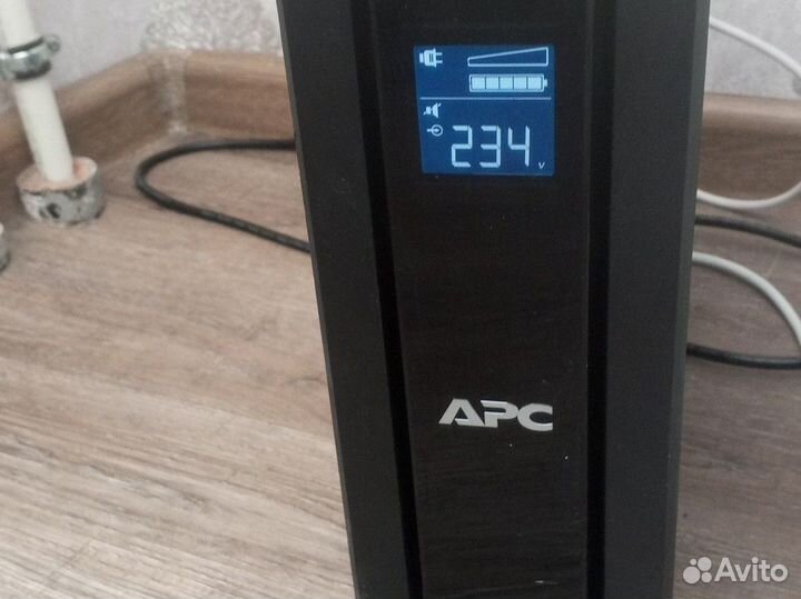 Ибп APC back ups1200 PRO
