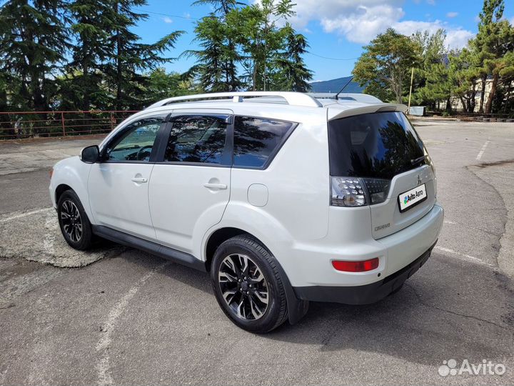 Mitsubishi Outlander 2.4 CVT, 2010, 203 000 км