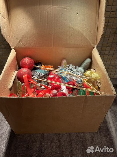 Елочные игрушки