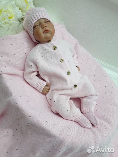 Комплект на выписку для новорожденной девочки