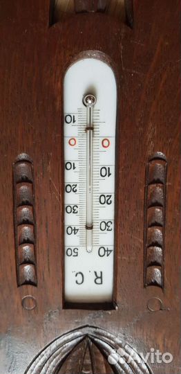 Старинный барометр