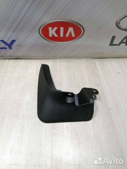 Брызговик передний Kia RIO 2 Лев