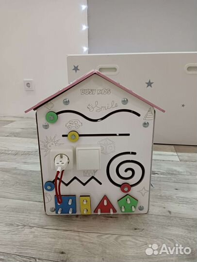 Бизиборд домик бу