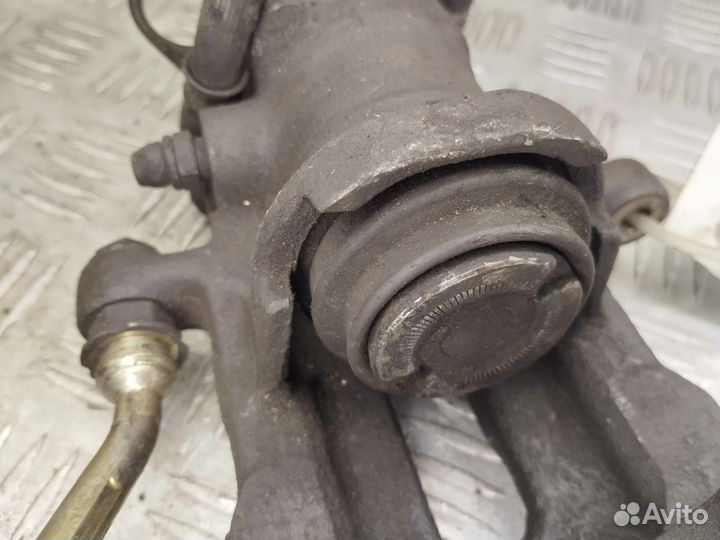 Суппорт задний правый Honda Accord 7