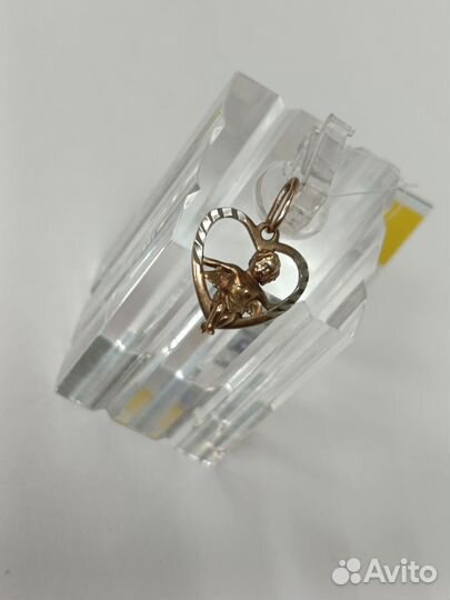 Золотой кулон 585
