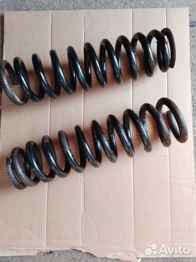Пружины задние мерседес 270