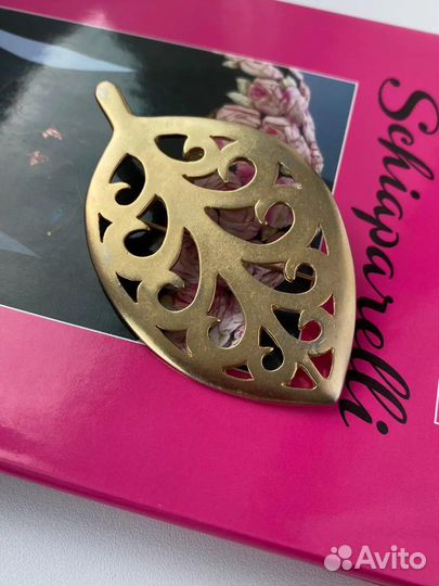 Винтажная брендовая брошь