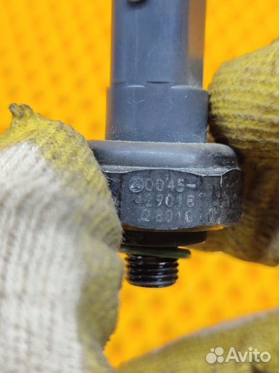 Датчик давления кондиционера Mercedes Cls W219 3.5