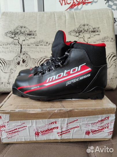 Лыжные ботинки SNS (40-40.5 размер)