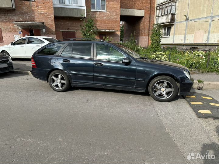 Mercedes-Benz C-класс 2.0 AT, 2004, 321 000 км