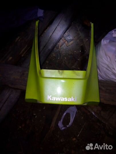 Kawasaki gpz400 r пластик весь