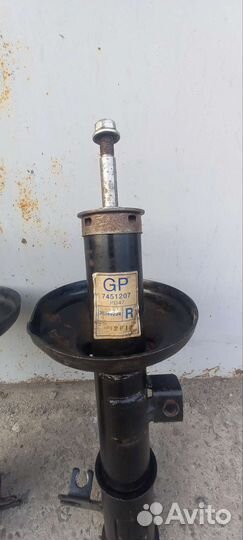 Стойки Шевроле Реззо б/у