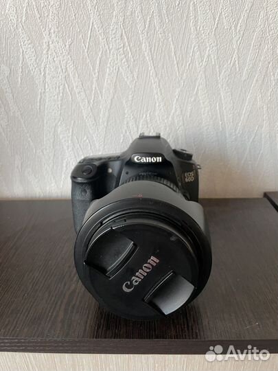 Зеркальный фотоаппарат canon