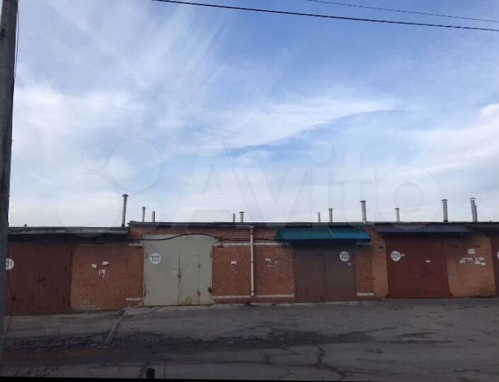 Гараж, > 30 м²