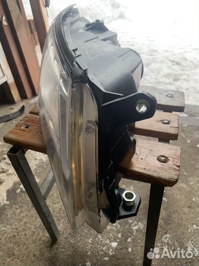 Фара правая, Тигуан