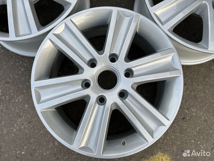 Диски R17 6x139.7 Dia 67.1 ET45 Mitsubishi