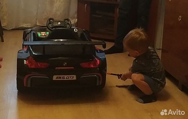 Детский электромобиль BMW M6 GT3