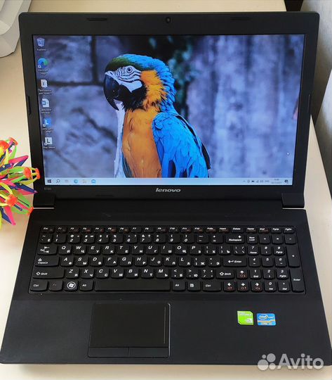 Ноутюук Lenovo/4 ядра/как новый