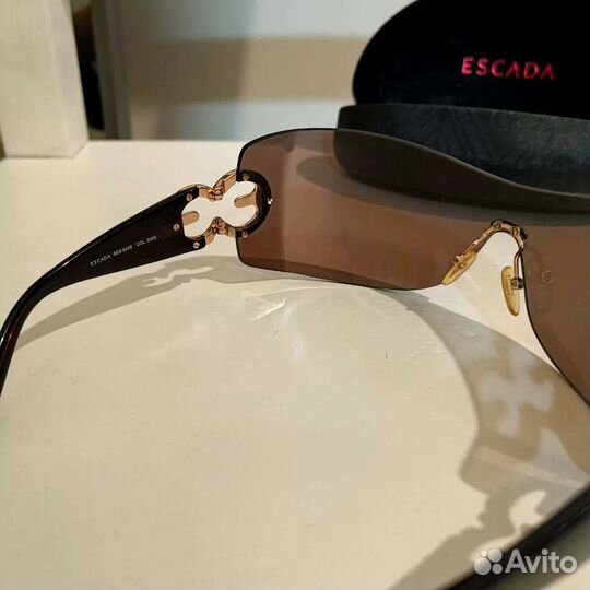 Винтажные солнцезащитные очки Escada