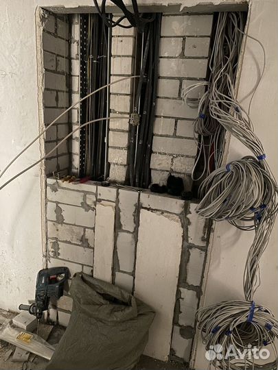 Электромонтажник