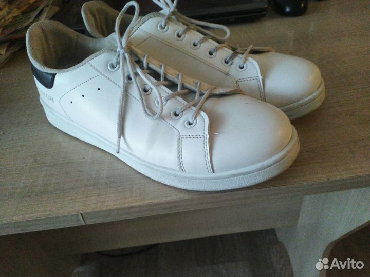 Продам кросовки