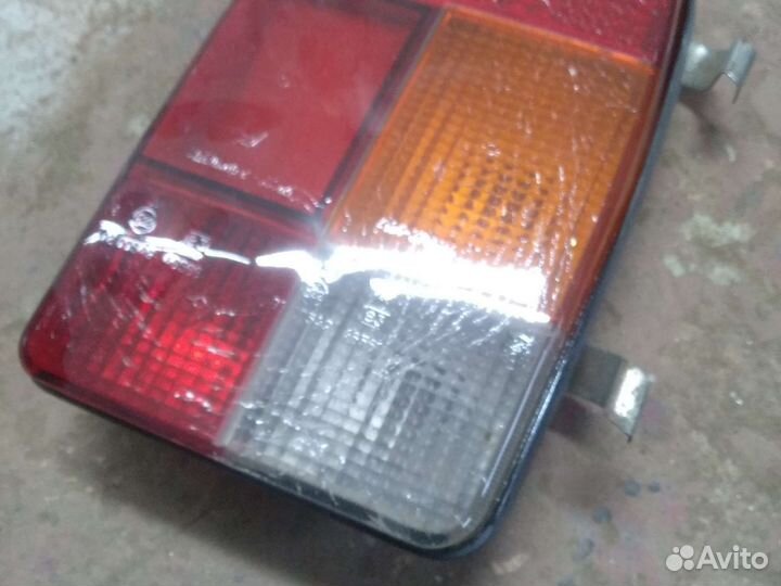 Фонарь задний правый 2104