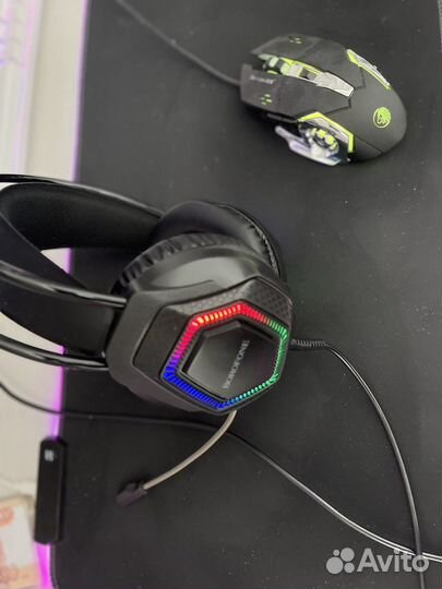 Игровая мышь, коврик для мыши, светящиеся наушники