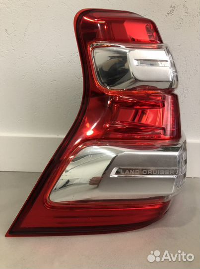 Фонарь задний левый Toyota Land Cruiser Prado 150