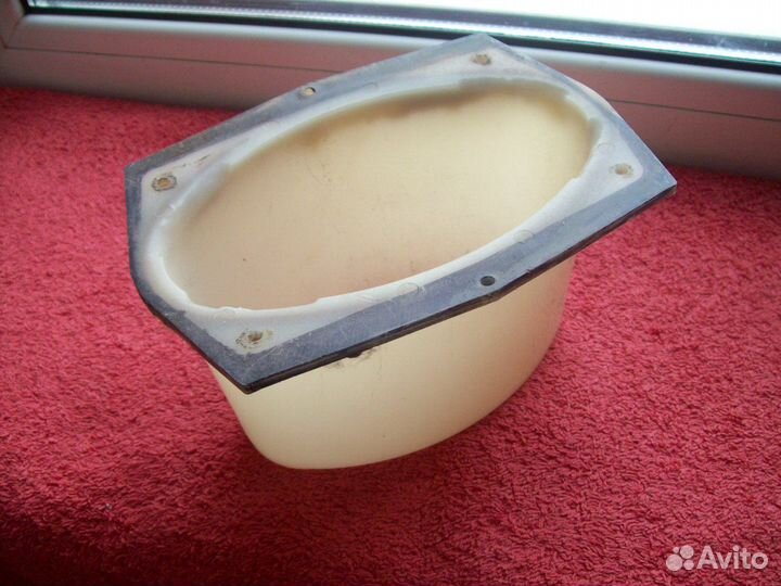 Стакан с.ч. прокладки динамиков,корпус Аккорд