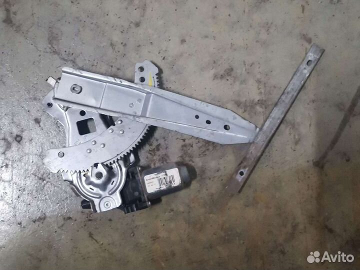 Стеклоподъемник задний левый на ниссан ноте