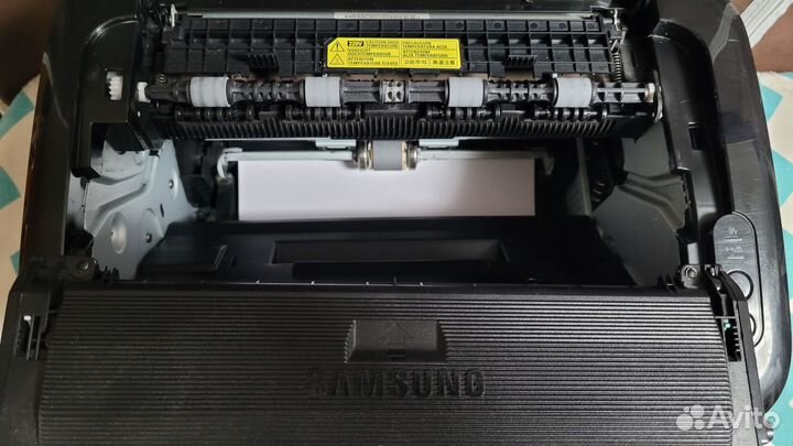 Принтер лазерный бу в рабочем состоянии