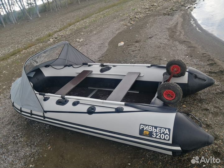 Лодка Ривьера 3200ск