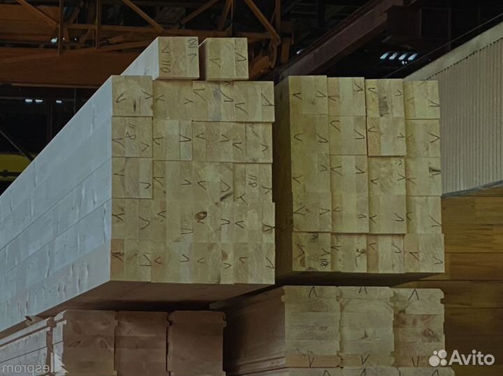 Домостроение с досками из лиственницы