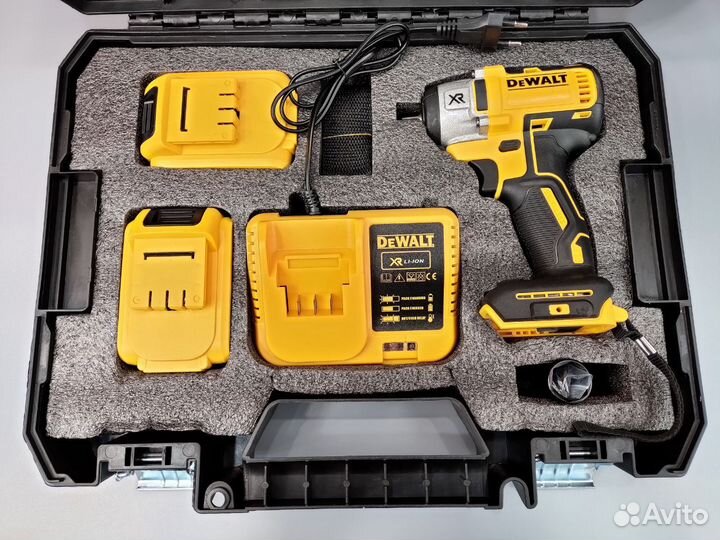 Гайковерт dewalt