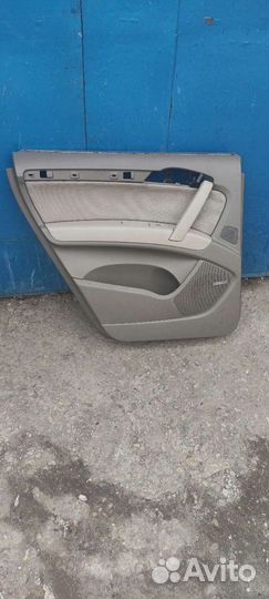 Обшивки,карты дверей ауди ку7 4l