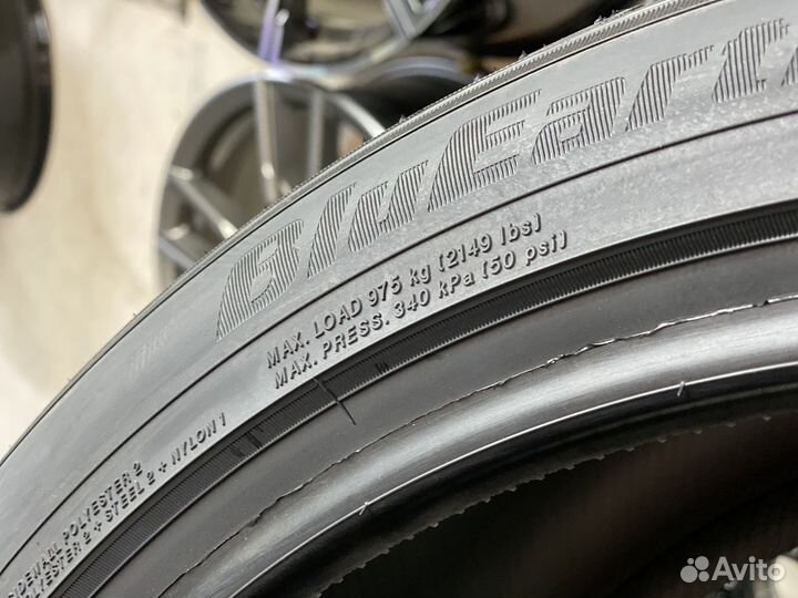 Yokohama W.Drive V905 295/35 R21 107V
