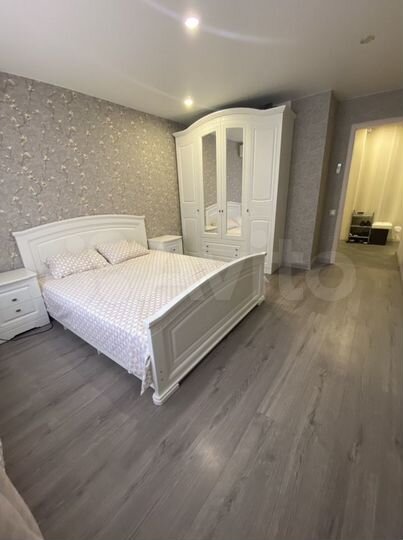 2-к. квартира, 56 м², 1/16 эт.