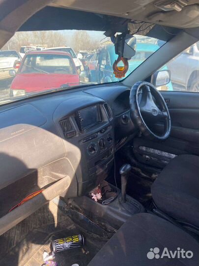 Toyota probox 4wd в разбор