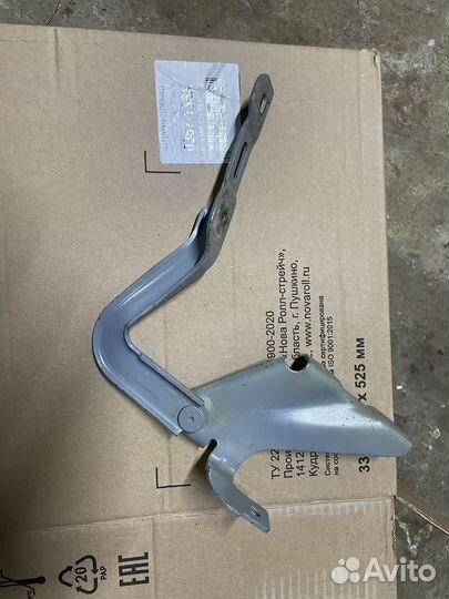 Петля капота правая Лада Веста