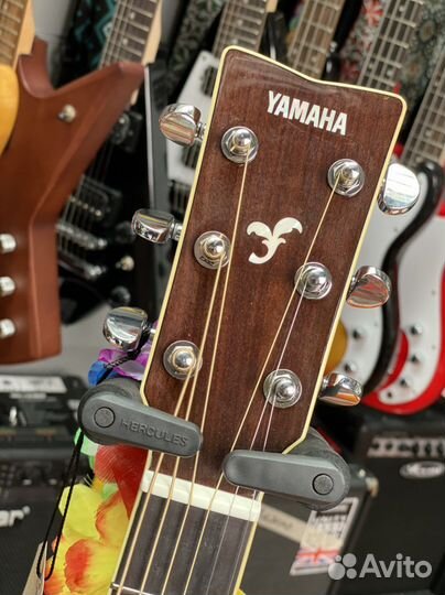 Акустическая Гитара Yamaha FG830 + Каподастер