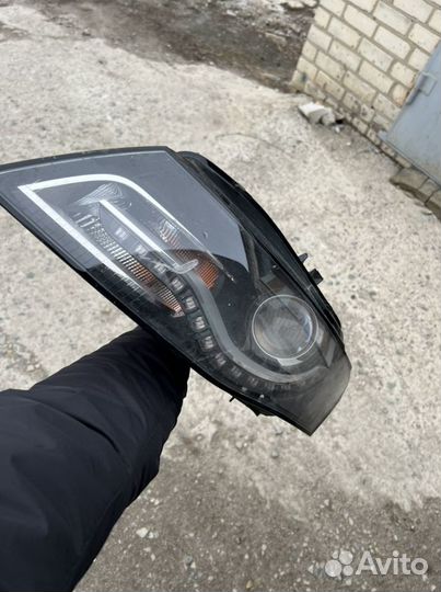 Фара левая би ксенон audi a4 b8