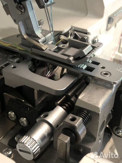 Коверлок pfaff CoverLock 4852