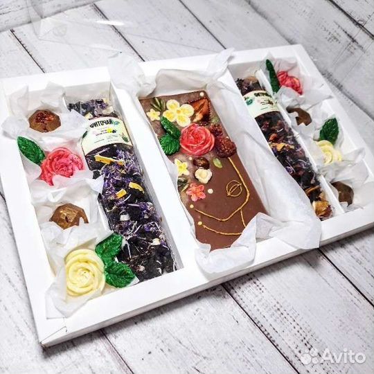 Подарочные наборы с шоколадом и чаем ручной работы