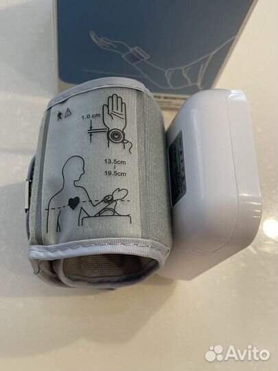 Тонометр на запястье автоматический Youngrow