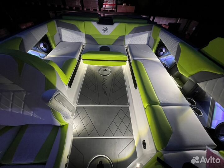 Вейксерф катер TigeZ3 2022