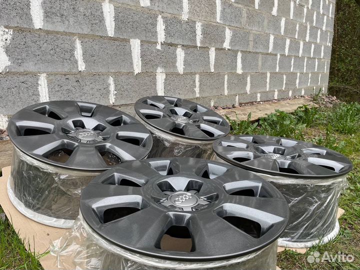 Оригинальные диски audi r16